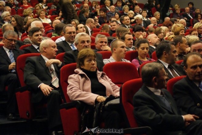 Miejskie Obchody Dnia Niepodległości (11.11.2010) - zdjęcie #72 - eOstroleka.pl