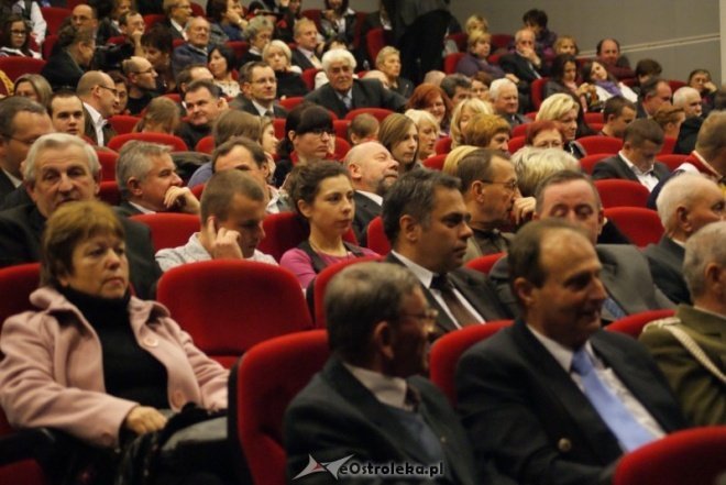 Miejskie Obchody Dnia Niepodległości (11.11.2010) - zdjęcie #71 - eOstroleka.pl