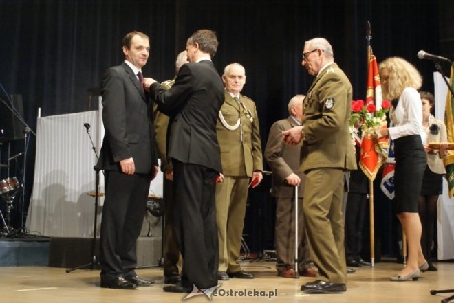 Miejskie Obchody Dnia Niepodległości (11.11.2010) - zdjęcie #58 - eOstroleka.pl