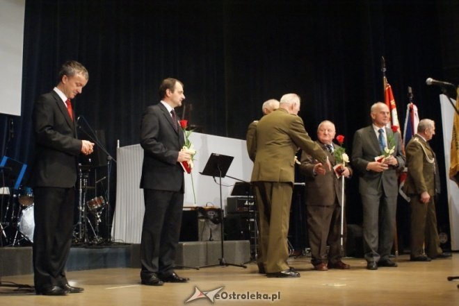 Miejskie Obchody Dnia Niepodległości (11.11.2010) - zdjęcie #57 - eOstroleka.pl