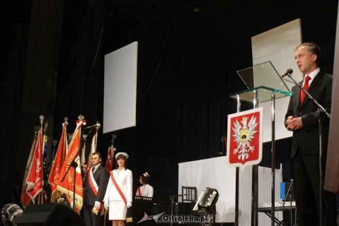 Miejskie Obchody Dnia Niepodległości (11.11.2010) - zdjęcie #109 - eOstroleka.pl
