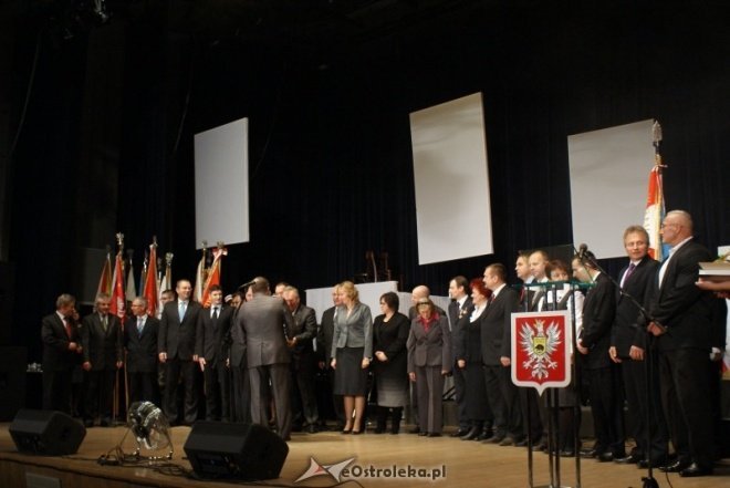 Miejskie Obchody Dnia Niepodległości (11.11.2010) - zdjęcie #107 - eOstroleka.pl