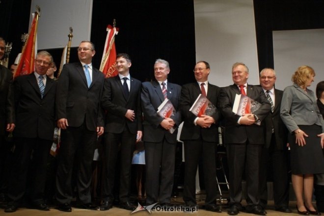 Miejskie Obchody Dnia Niepodległości (11.11.2010) - zdjęcie #102 - eOstroleka.pl