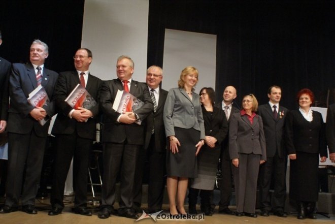 Miejskie Obchody Dnia Niepodległości (11.11.2010) - zdjęcie #101 - eOstroleka.pl