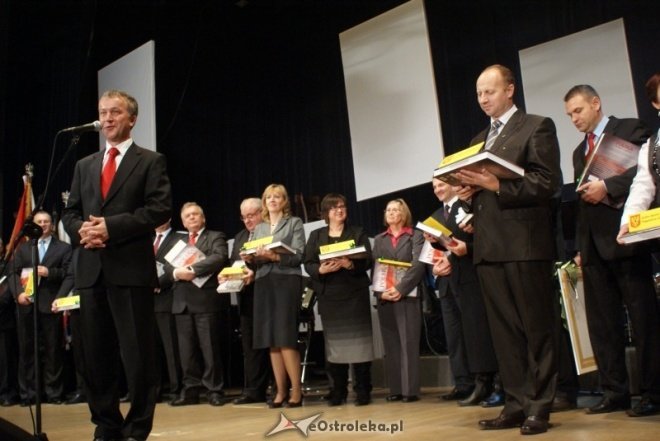 Miejskie Obchody Dnia Niepodległości (11.11.2010) - zdjęcie #93 - eOstroleka.pl