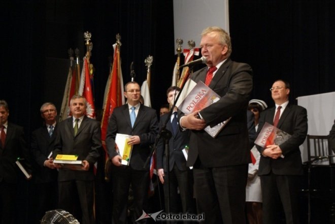 Miejskie Obchody Dnia Niepodległości (11.11.2010) - zdjęcie #90 - eOstroleka.pl