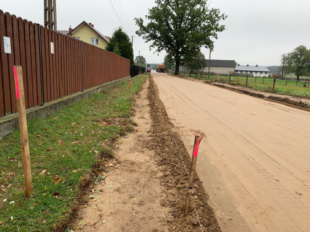 Przebudowa drogi gminnej w m. Mostowo, gmina Olszewo-Borki [30.10.2020] - zdjęcie #2 - eOstroleka.pl
