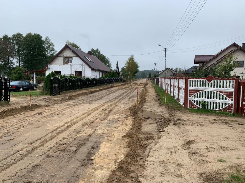 Przebudowa drogi gminnej w m. Mostowo, gmina Olszewo-Borki [30.10.2020] - zdjęcie #6 - eOstroleka.pl