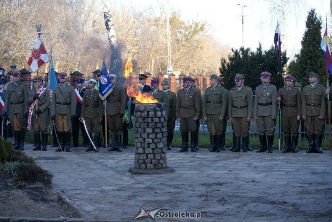 Nadnie sztandaru V pułkowi Ułanów Zasławskich (14.11.2010) - zdjęcie #28 - eOstroleka.pl