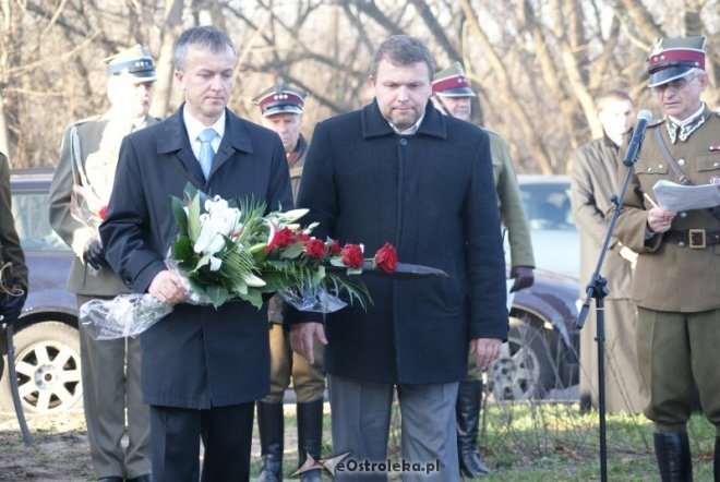 Nadnie sztandaru V pułkowi Ułanów Zasławskich (14.11.2010) - zdjęcie #16 - eOstroleka.pl