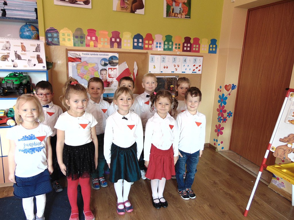 Przedszkolaki z „siódemki” pamiętały o Święcie Niepodległości [12.11.2020] - zdjęcie #2 - eOstroleka.pl