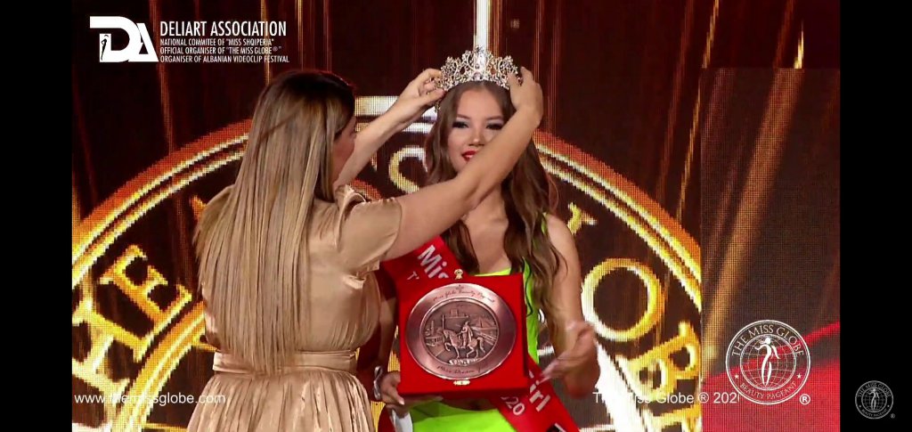 Wiktoria Wiśniewska zdobyła w Tiranie tytuł Miss Golden Girl  - zdjęcie #5 - eOstroleka.pl