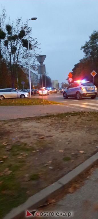 Policyjny pościg za niebezpiecznym kierowcą. Był pijany i miał opaskę śledzącą każdy jego ruch [13.11.2020] - zdjęcie #4 - eOstroleka.pl