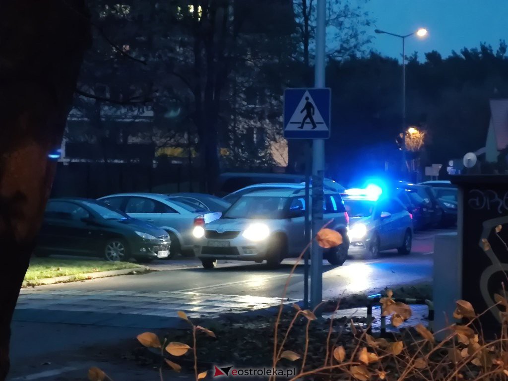 Policyjny pościg za niebezpiecznym kierowcą. Był pijany i miał opaskę śledzącą każdy jego ruch [13.11.2020] - zdjęcie #9 - eOstroleka.pl
