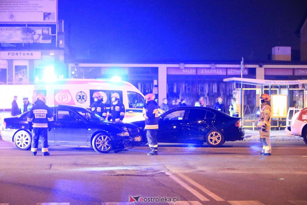 Wypadek w centrum Ostrołęki. Utrudnienia w rejonie dworca autobusowego [14.11.2020] - zdjęcie #1 - eOstroleka.pl