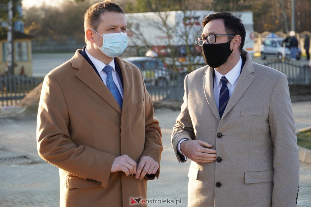 Budowa szpitala tymczasowego w Ostrołęce [25.11.2020] - zdjęcie #82 - eOstroleka.pl