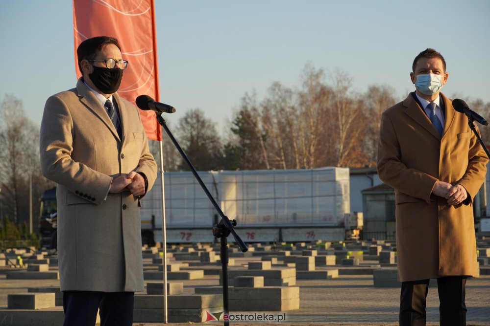 Budowa szpitala tymczasowego w Ostrołęce [25.11.2020] - zdjęcie #72 - eOstroleka.pl