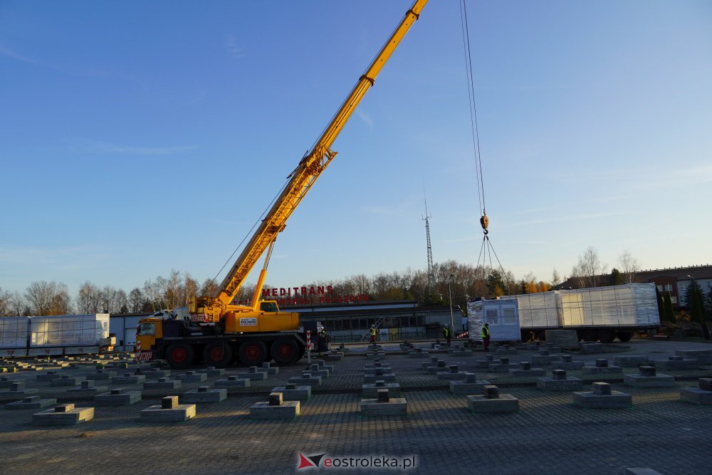 Budowa szpitala tymczasowego w Ostrołęce [25.11.2020] - zdjęcie #54 - eOstroleka.pl