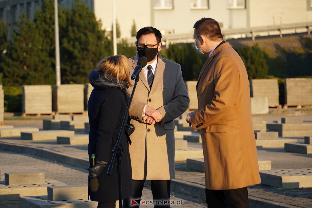 Budowa szpitala tymczasowego w Ostrołęce [25.11.2020] - zdjęcie #41 - eOstroleka.pl