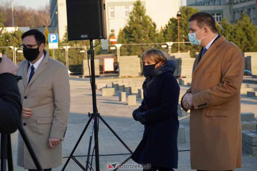 Budowa szpitala tymczasowego w Ostrołęce [25.11.2020] - zdjęcie #37 - eOstroleka.pl