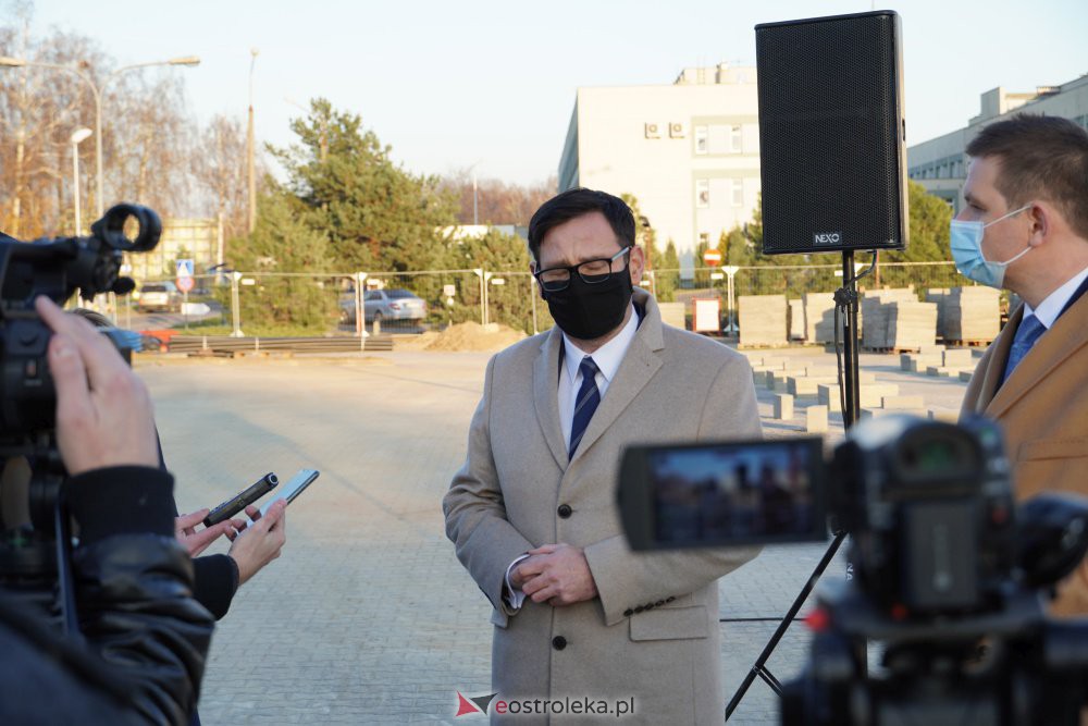 Budowa szpitala tymczasowego w Ostrołęce [25.11.2020] - zdjęcie #32 - eOstroleka.pl