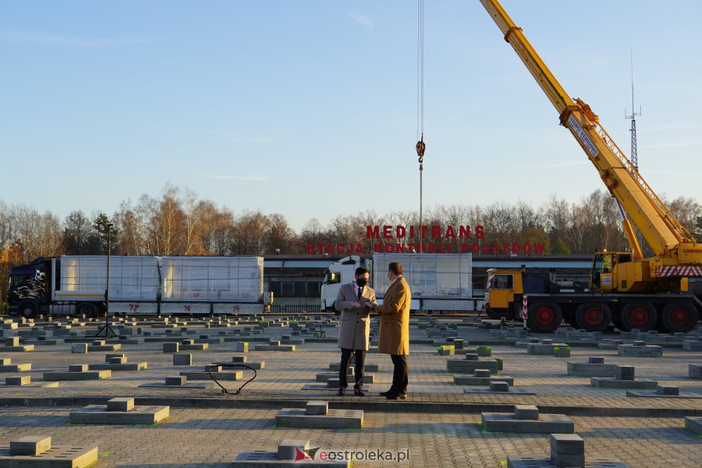 Budowa szpitala tymczasowego w Ostrołęce [25.11.2020] - zdjęcie #24 - eOstroleka.pl