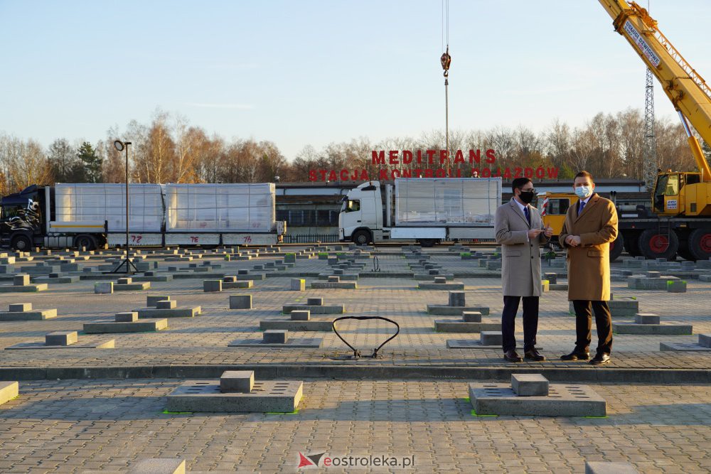 Budowa szpitala tymczasowego w Ostrołęce [25.11.2020] - zdjęcie #23 - eOstroleka.pl