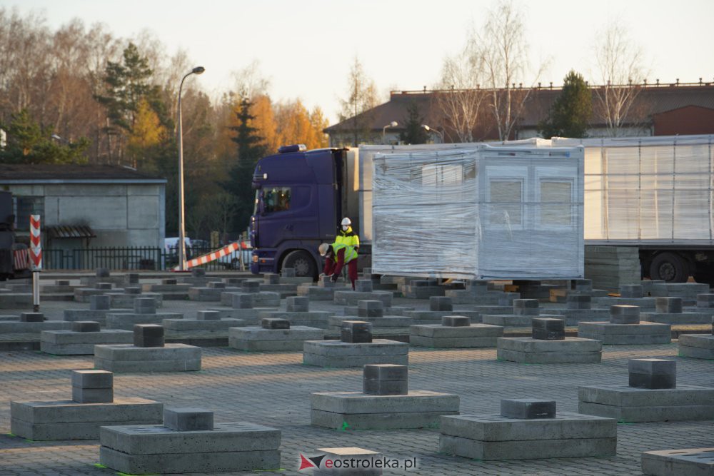 Budowa szpitala tymczasowego w Ostrołęce [25.11.2020] - zdjęcie #19 - eOstroleka.pl