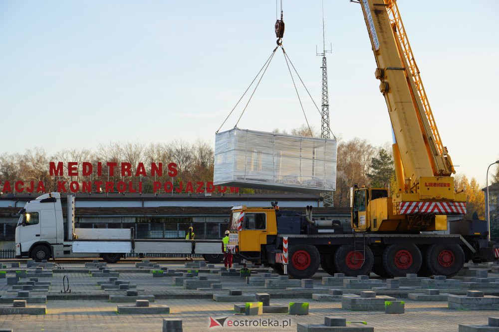 Budowa szpitala tymczasowego w Ostrołęce [25.11.2020] - zdjęcie #13 - eOstroleka.pl