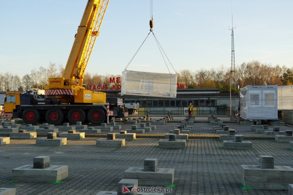 Budowa szpitala tymczasowego w Ostrołęce [25.11.2020] - zdjęcie #12 - eOstroleka.pl