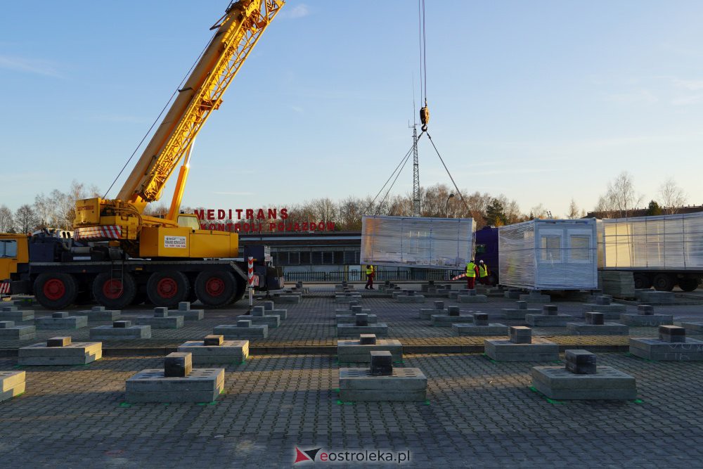 Budowa szpitala tymczasowego w Ostrołęce [25.11.2020] - zdjęcie #8 - eOstroleka.pl