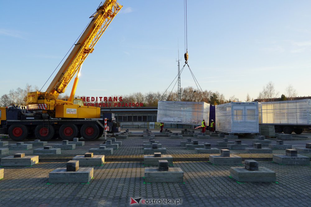 Budowa szpitala tymczasowego w Ostrołęce [25.11.2020] - zdjęcie #7 - eOstroleka.pl