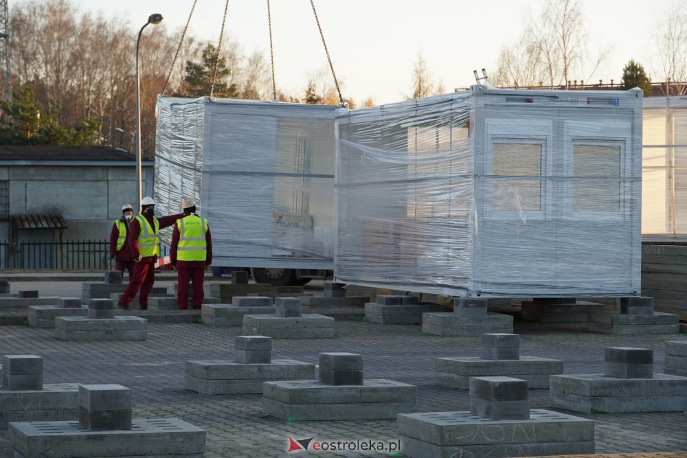 Budowa szpitala tymczasowego w Ostrołęce [25.11.2020] - zdjęcie #3 - eOstroleka.pl