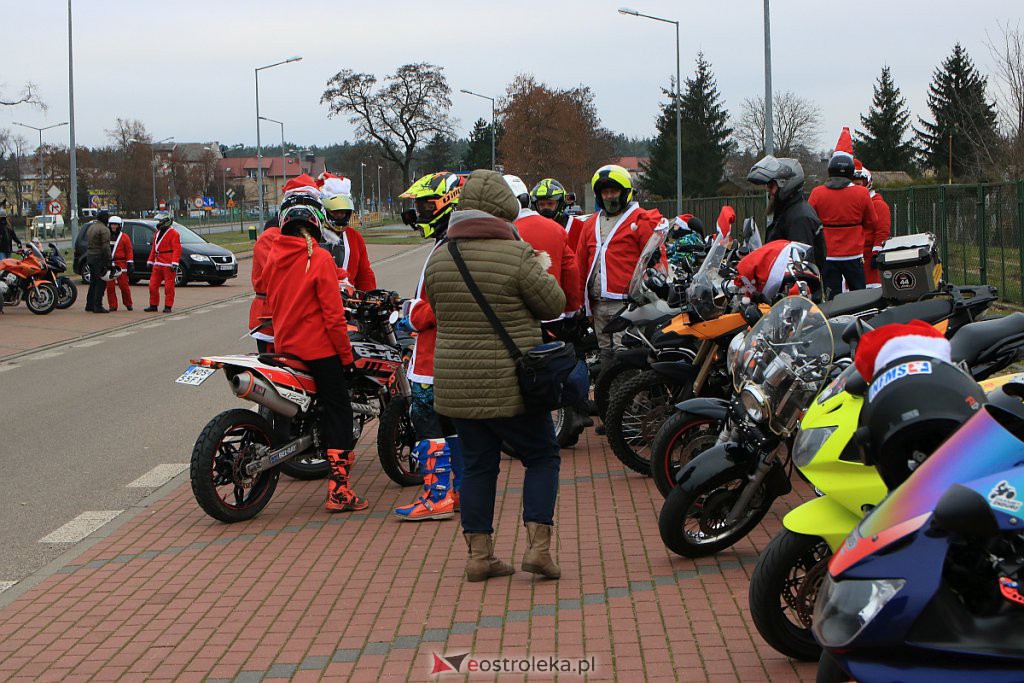 Tradycja podtrzymana. Mnóstwo Moto-Mikołajów na ulicach Ostrołęki [06.12.2020] - zdjęcie #16 - eOstroleka.pl