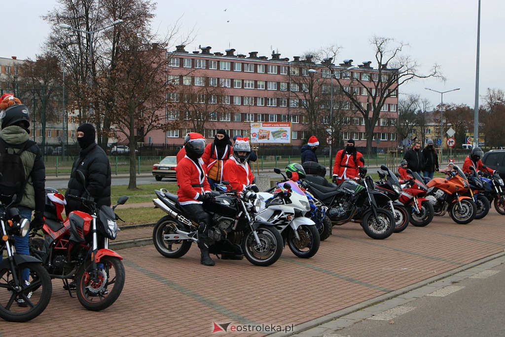 Tradycja podtrzymana. Mnóstwo Moto-Mikołajów na ulicach Ostrołęki [06.12.2020] - zdjęcie #20 - eOstroleka.pl