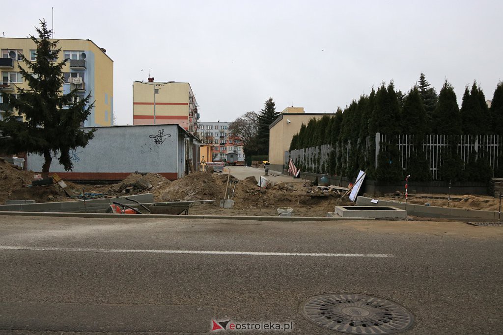 Budowa drogi dojazdowej do miejskiej 16-tki na finiszu [10.12.2020] - zdjęcie #6 - eOstroleka.pl