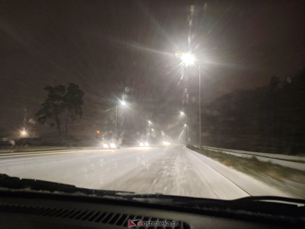 Trudne warunki na drogach [10.12.2020] - zdjęcie #4 - eOstroleka.pl
