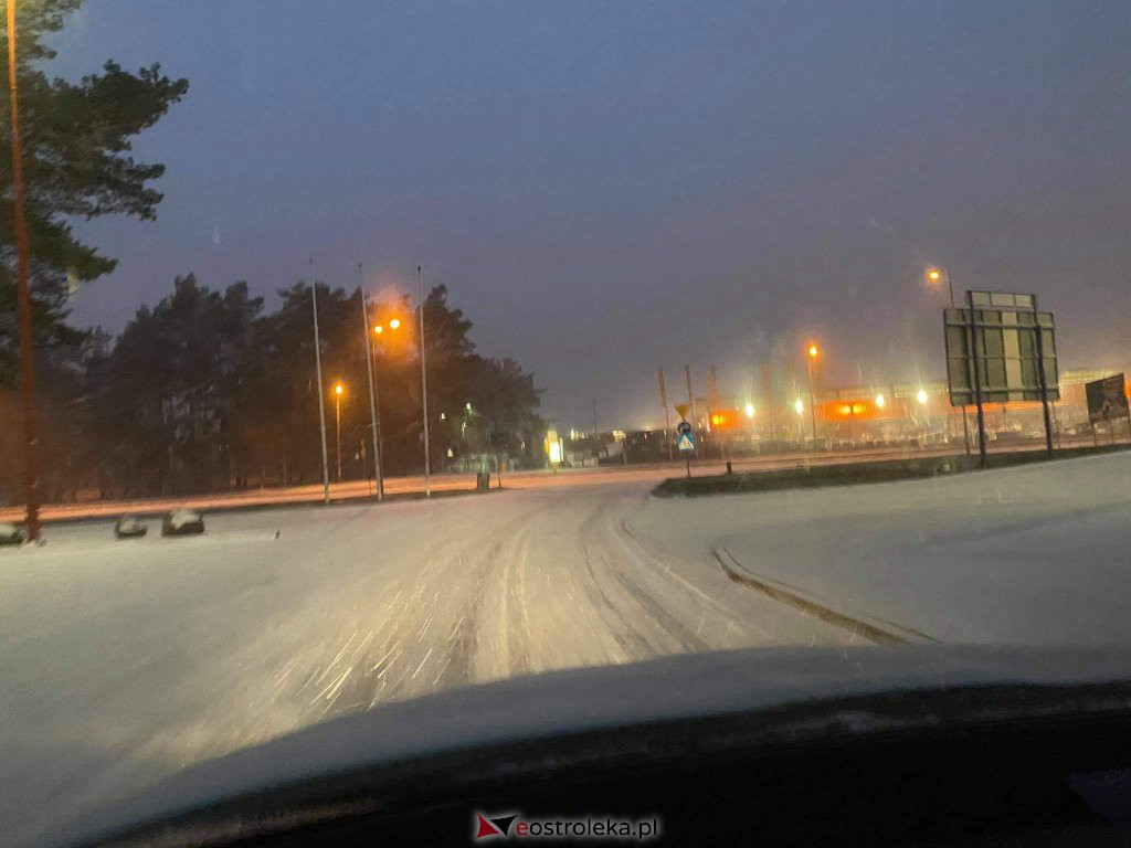 Trudne warunki na drogach [10.12.2020] - zdjęcie #14 - eOstroleka.pl