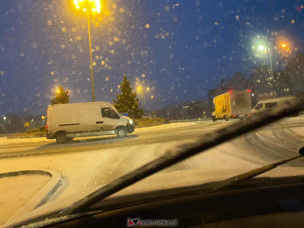 Trudne warunki na drogach [10.12.2020] - zdjęcie #8 - eOstroleka.pl