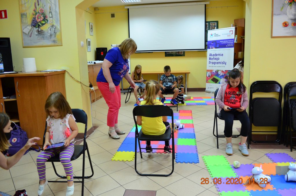 	Podsumowanie projektu „Akademia Małego Programisty” w Miejskiej Bibliotece Publicznej - zdjęcie #1 - eOstroleka.pl