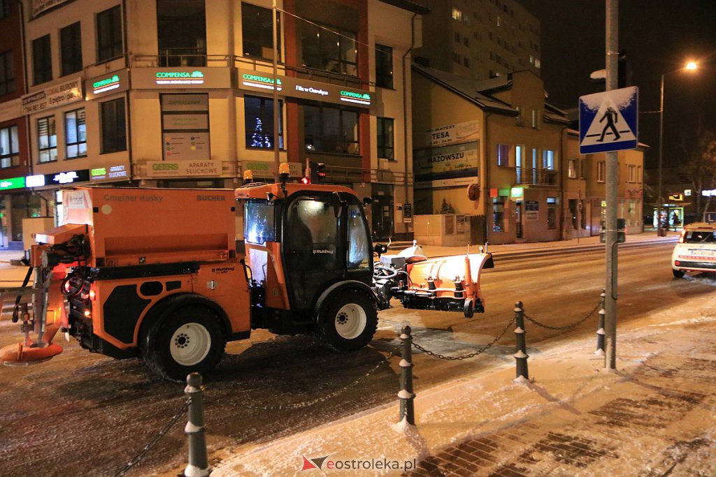 Atak zimy w Ostrołęce [10.12.2020] - zdjęcie #60 - eOstroleka.pl