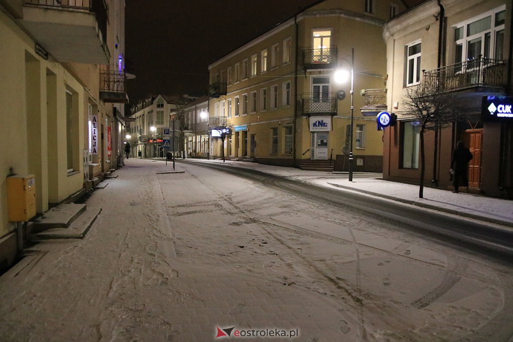 Atak zimy w Ostrołęce [10.12.2020] - zdjęcie #30 - eOstroleka.pl