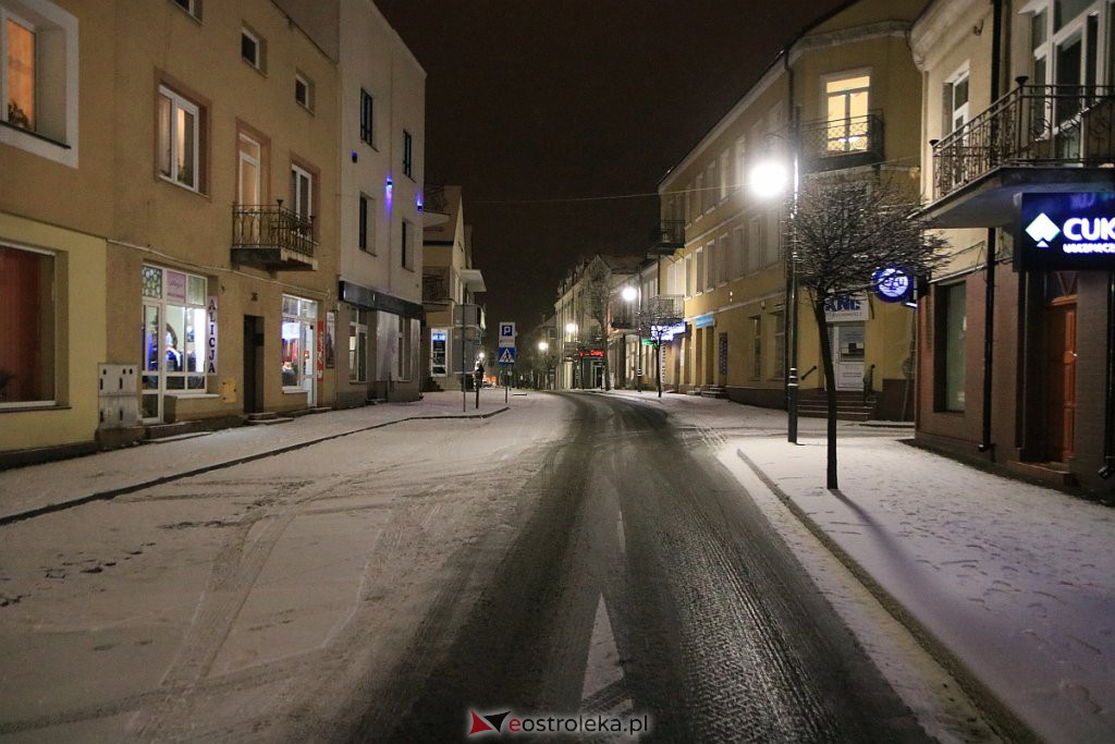 Atak zimy w Ostrołęce [10.12.2020] - zdjęcie #35 - eOstroleka.pl