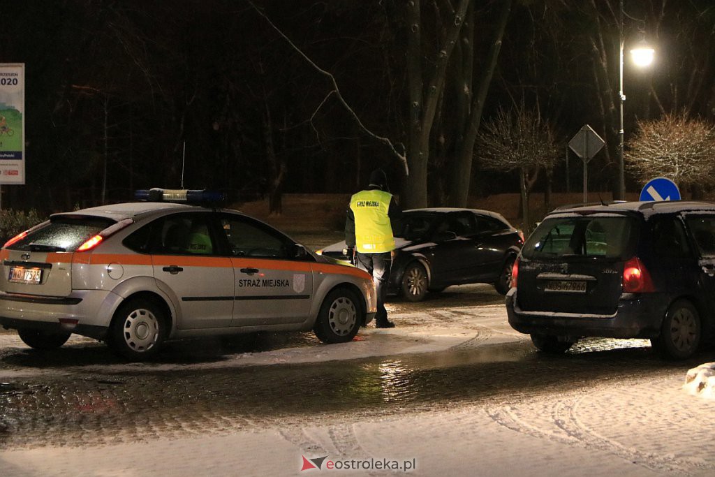 Atak zimy w Ostrołęce [10.12.2020] - zdjęcie #43 - eOstroleka.pl