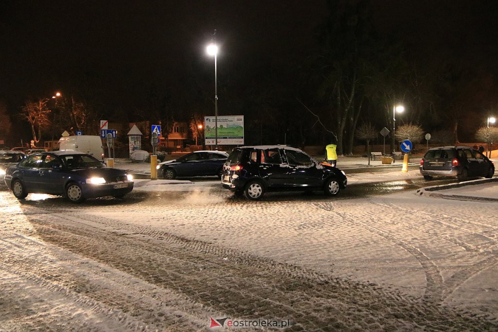 Atak zimy w Ostrołęce [10.12.2020] - zdjęcie #42 - eOstroleka.pl