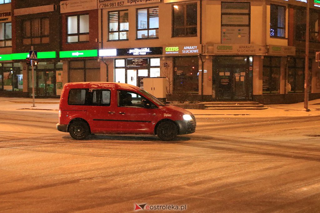 Atak zimy w Ostrołęce [10.12.2020] - zdjęcie #15 - eOstroleka.pl