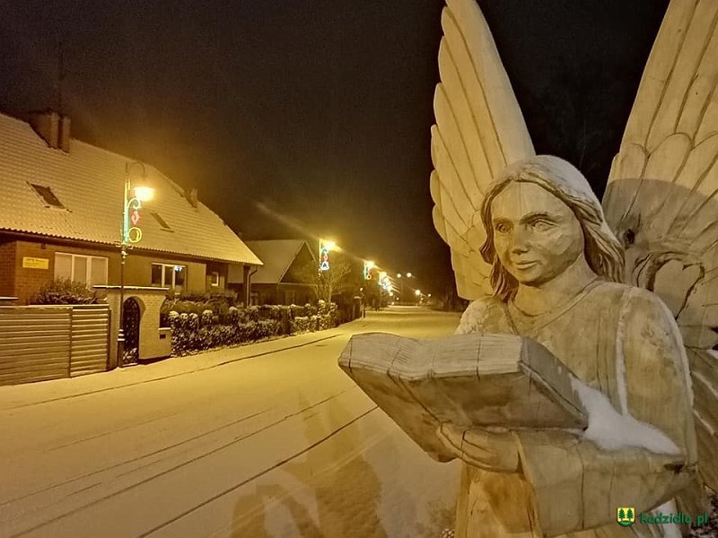 Zgadnijcie, która miejscowość tak lśni świątecznym blaskiem [12.12.2020] - zdjęcie #5 - eOstroleka.pl