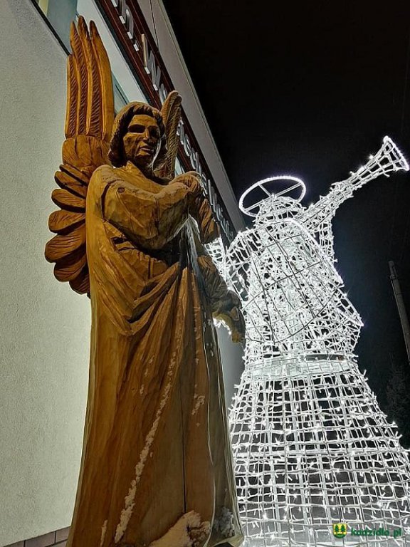Zgadnijcie, która miejscowość tak lśni świątecznym blaskiem [12.12.2020] - zdjęcie #12 - eOstroleka.pl