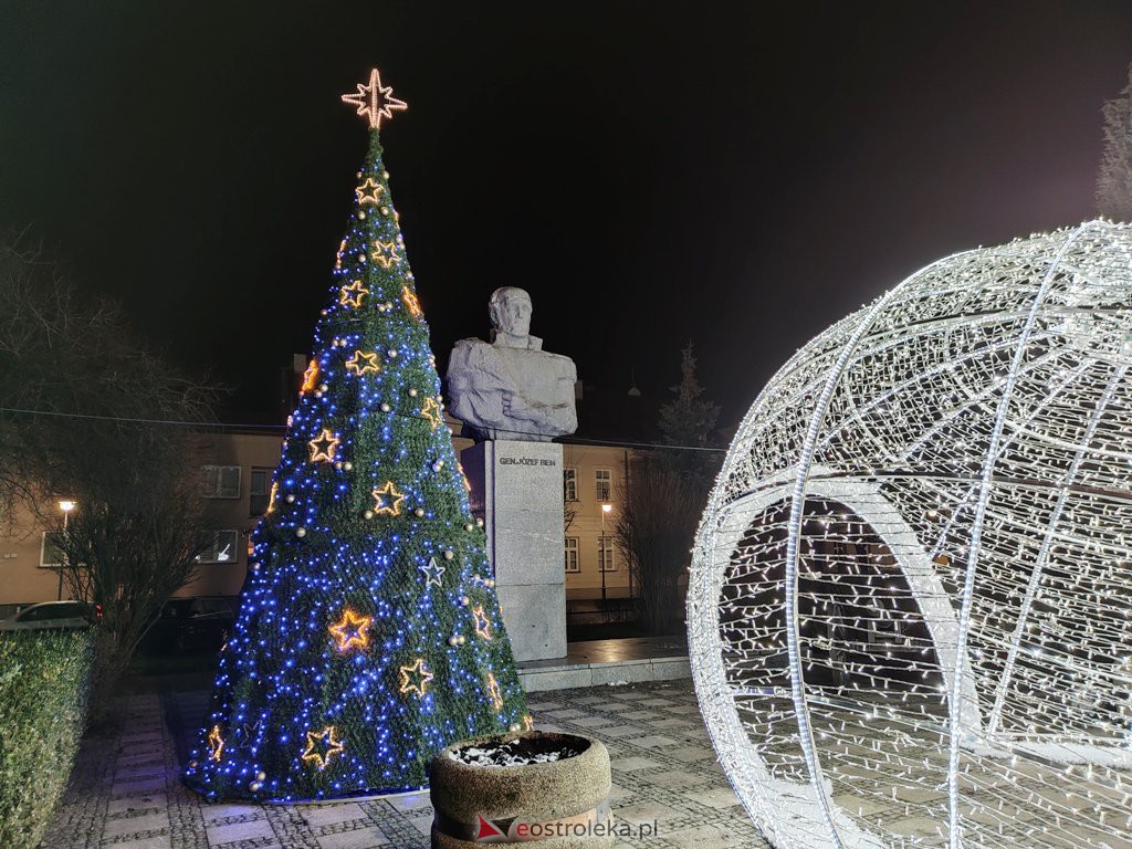 Ozdoby świąteczne w Ostrołęce [15.12.2020] - zdjęcie #16 - eOstroleka.pl