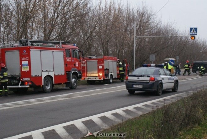 Kolizja I AWP (17.11.2010) - zdjęcie #1 - eOstroleka.pl